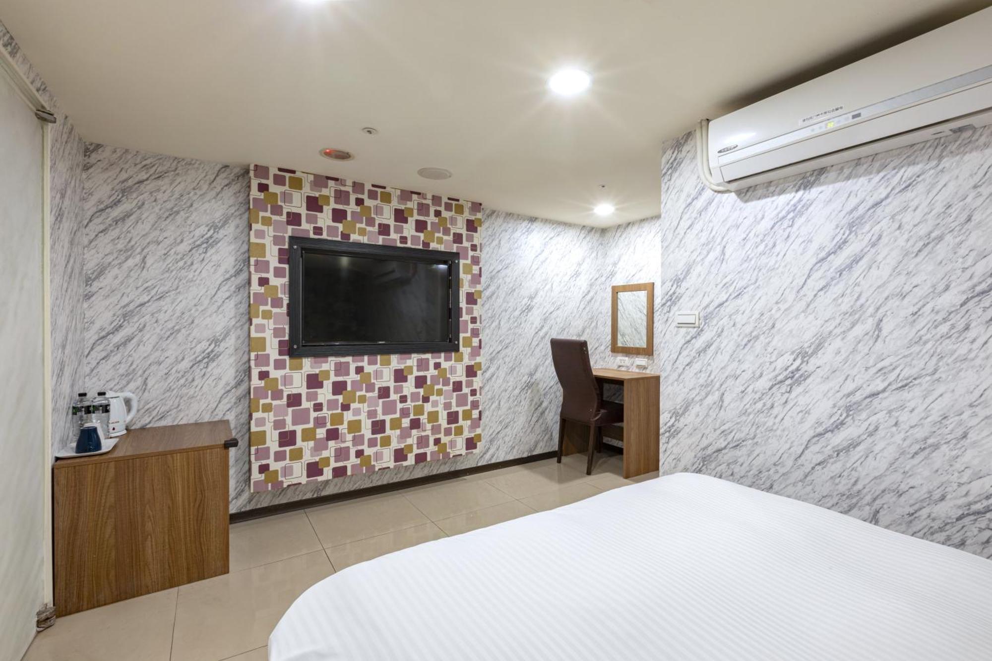 E Lim Hotel Zhongli Bilik gambar
