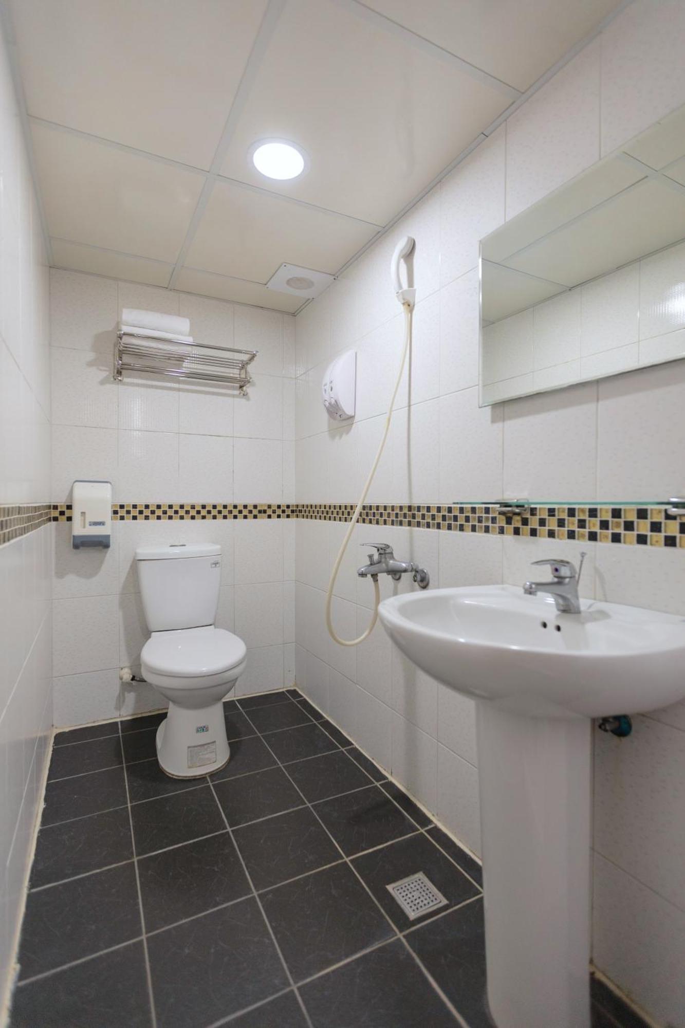 E Lim Hotel Zhongli Bilik gambar