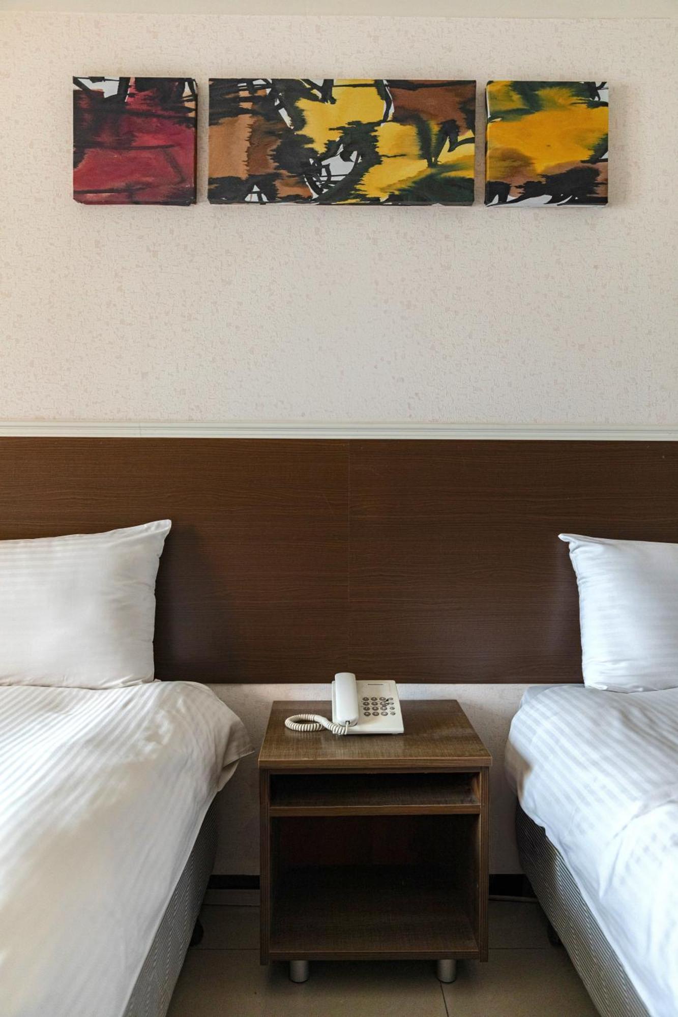 E Lim Hotel Zhongli Luaran gambar