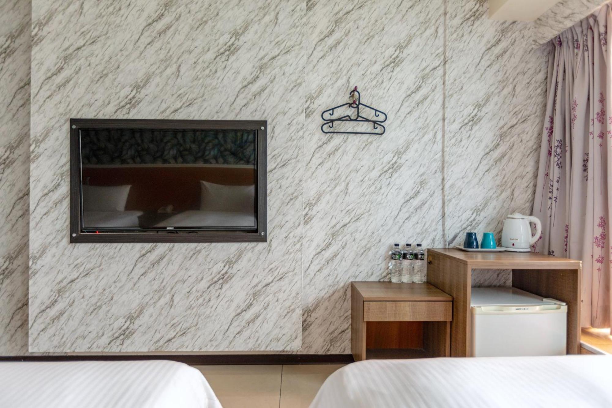 E Lim Hotel Zhongli Luaran gambar